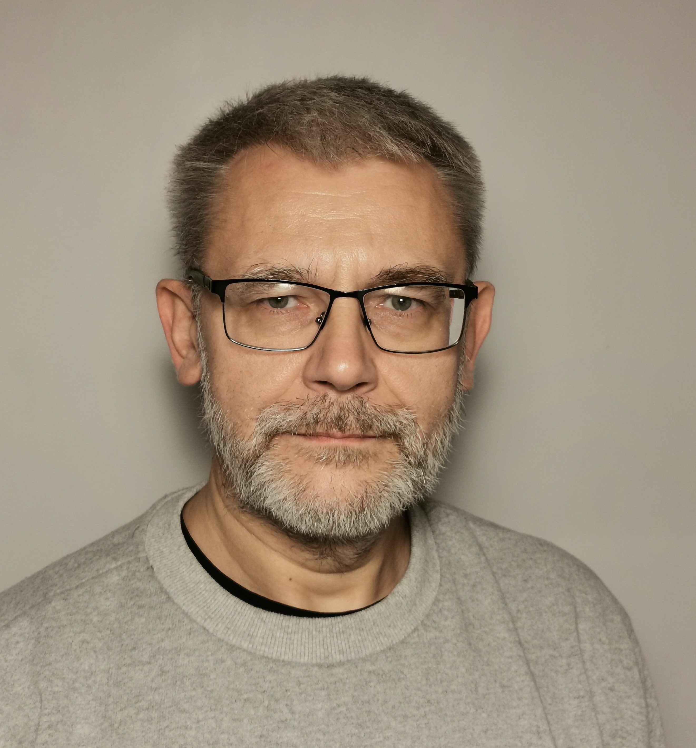 Tomasz Bartos - zdjęcie autora