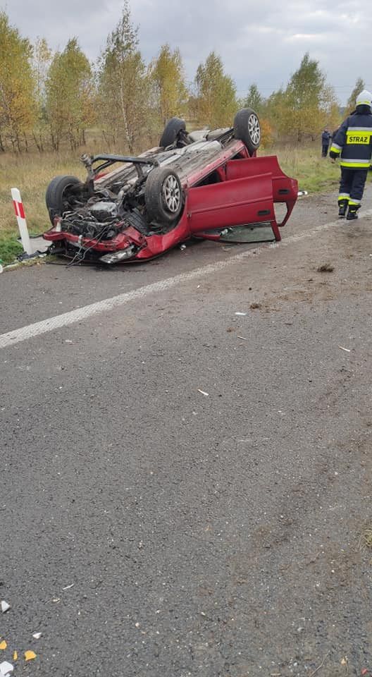 Trzy osoby ranne w wypadku na DK-74. Wszystkie służby w akcji [FOTO] - Zdjęcie główne