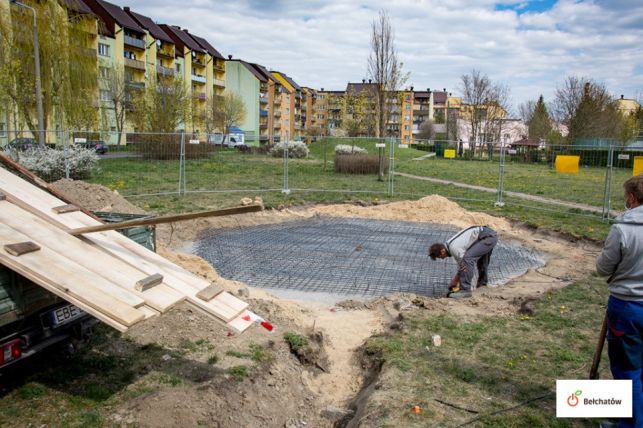 Na bełchatowskich osiedlach jak... w uzdrowisku. Miasto buduje tężnie solankowe  - Zdjęcie główne