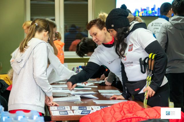 Około 200 osób pobiegło w Bełchatowie Tropem Wilczym, aby upamiętnić Żołnierzy Wyklętych [FOTO] - Zdjęcie główne