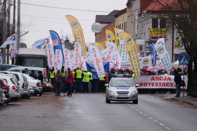 Już dziś protesty pod siedzibą PGE GiEK. Związkowcy żądają pilnego spotkania z premierem - Zdjęcie główne