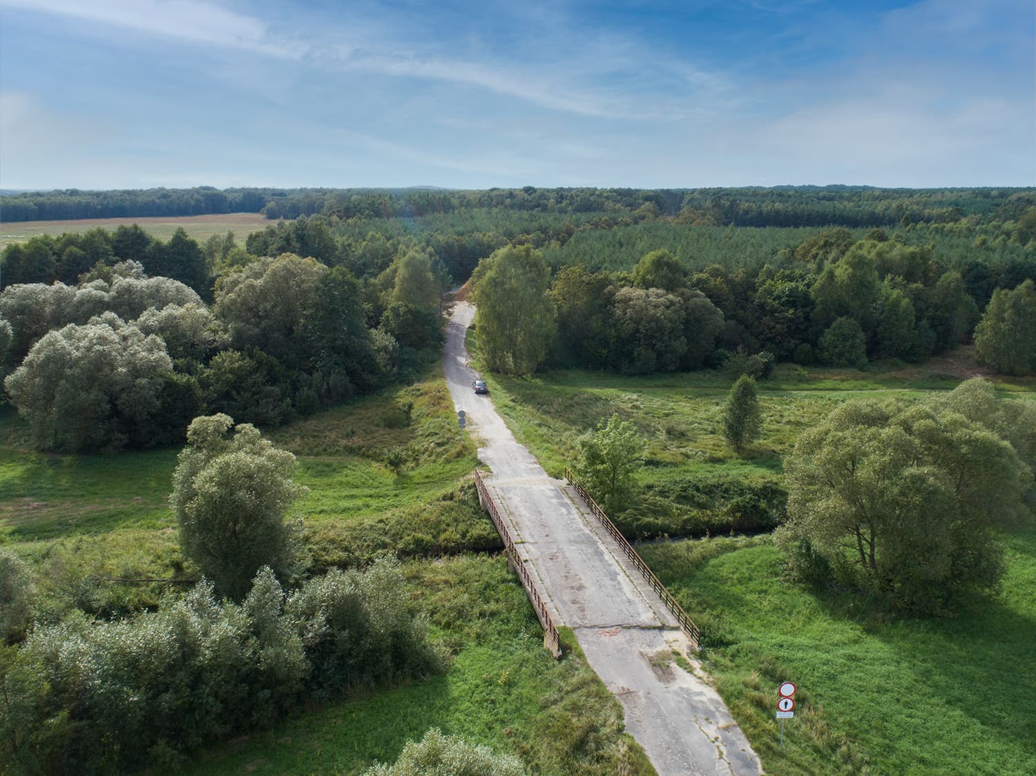 Most na Widawce grozi zawaleniem. Został zamknięty dla pojazdów i pieszych  - Zdjęcie główne