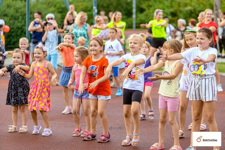 ''Osiedlowe lato'' na Przytorzu. Wata cukrowa, bańki mydlane i wiele innych atrakcji [FOTO] - Zdjęcie główne