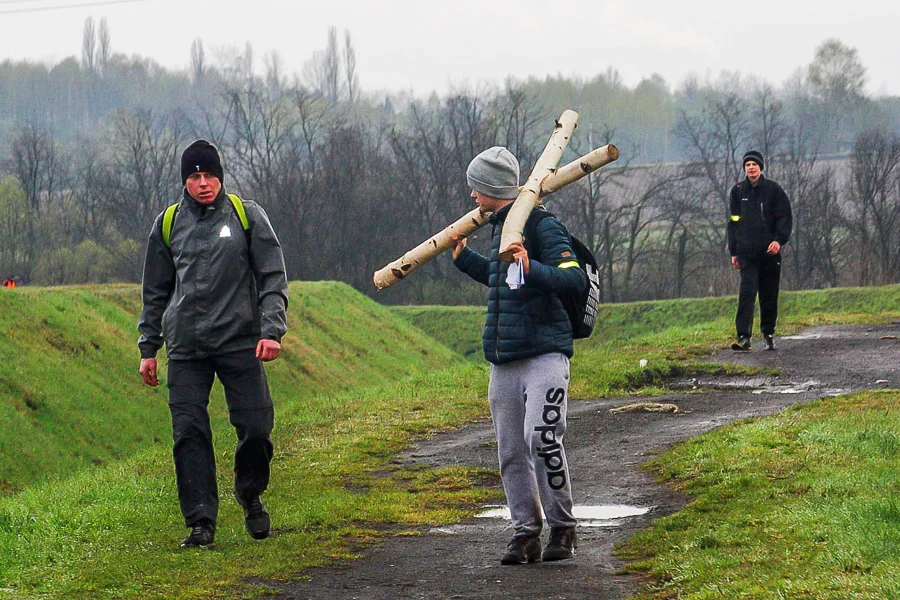 Ekstremalna Droga Krzyżowa już za kilka dni. Wierni przejdą przez Kopalnię Bełchatów - Zdjęcie główne