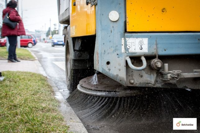 Zamiatarki wyjechały na ulice Bełchatowa. Gdzie będą sprzątać? - Zdjęcie główne