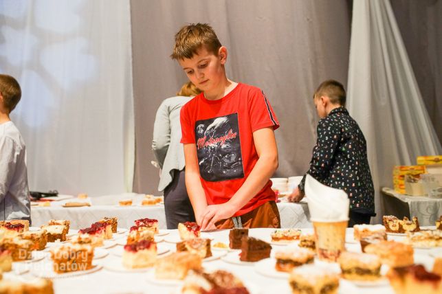 Rekordowy Kiermasz Świąteczny.  Ponad 32 tysiące złotych dla chorego Damianka! [FOTO][VIDEO] - Zdjęcie główne