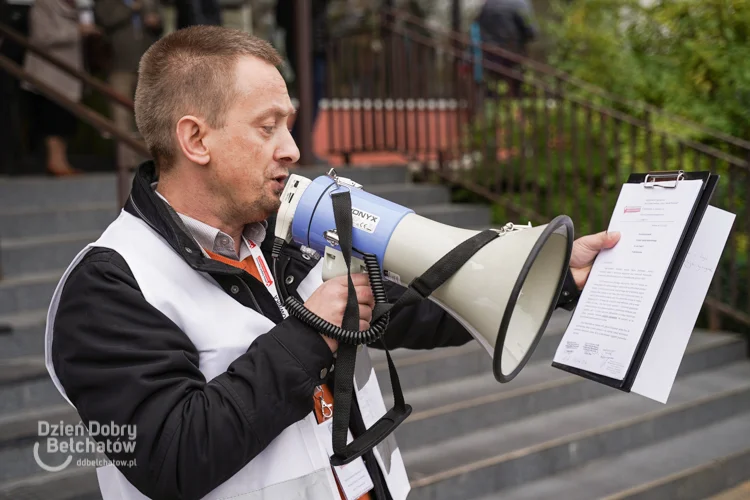 Pracownicy znanej sieci marketów będą protestować. Żądają 1000 zł podwyżki - Zdjęcie główne