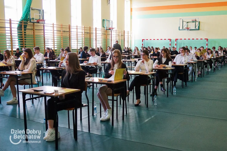 Poznaliśmy wyniki matur. Zobacz, jak wypadł tegoroczny egzamin dojrzałości - Zdjęcie główne