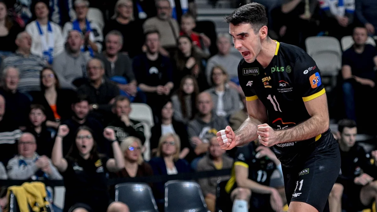 PlusLiga: PGE GiEK Skra Bełchatów rozbiła autsajdera na inaugurację 22. kolejki! - Zdjęcie główne