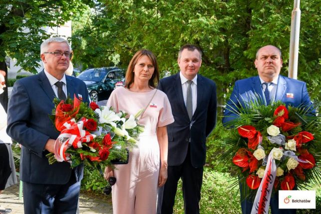 Prezydent Bełchatowa zaśpiewa razem z mieszkańcami. Oddadzą hołd powstańcom  - Zdjęcie główne