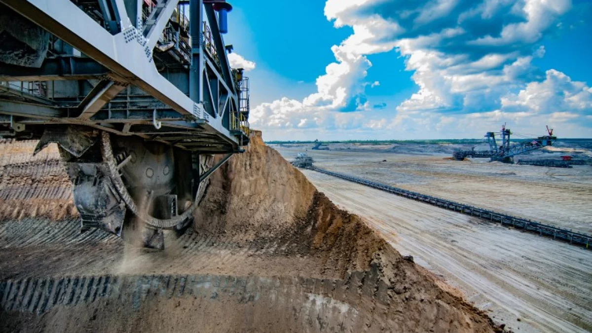 Sensacyjne odkrycie w największej kopalni w Polsce. "Została uderzona łyżką koparki"