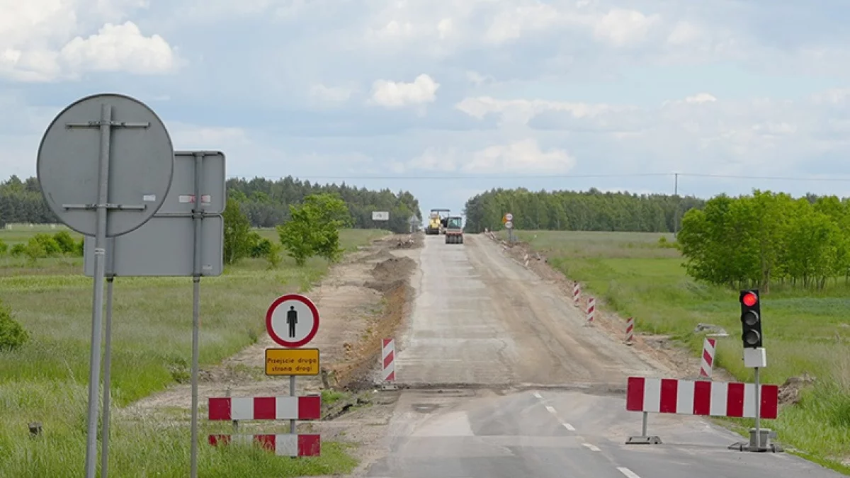 Jedna z największych inwestycji w woj. łódzkim nabiera tempa. Ogromny zakres prac i... duże utrudnienia