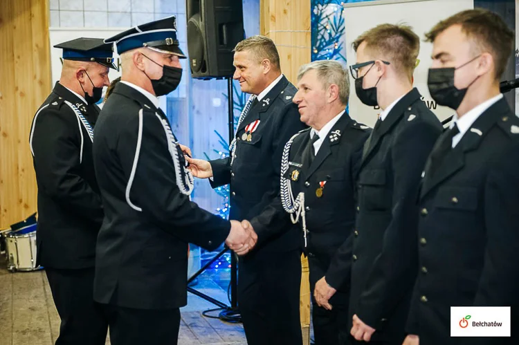 Strażacy z Grocholic świętowali jubileusz. Medale, życzenia i msza święta [FOTO] - Zdjęcie główne