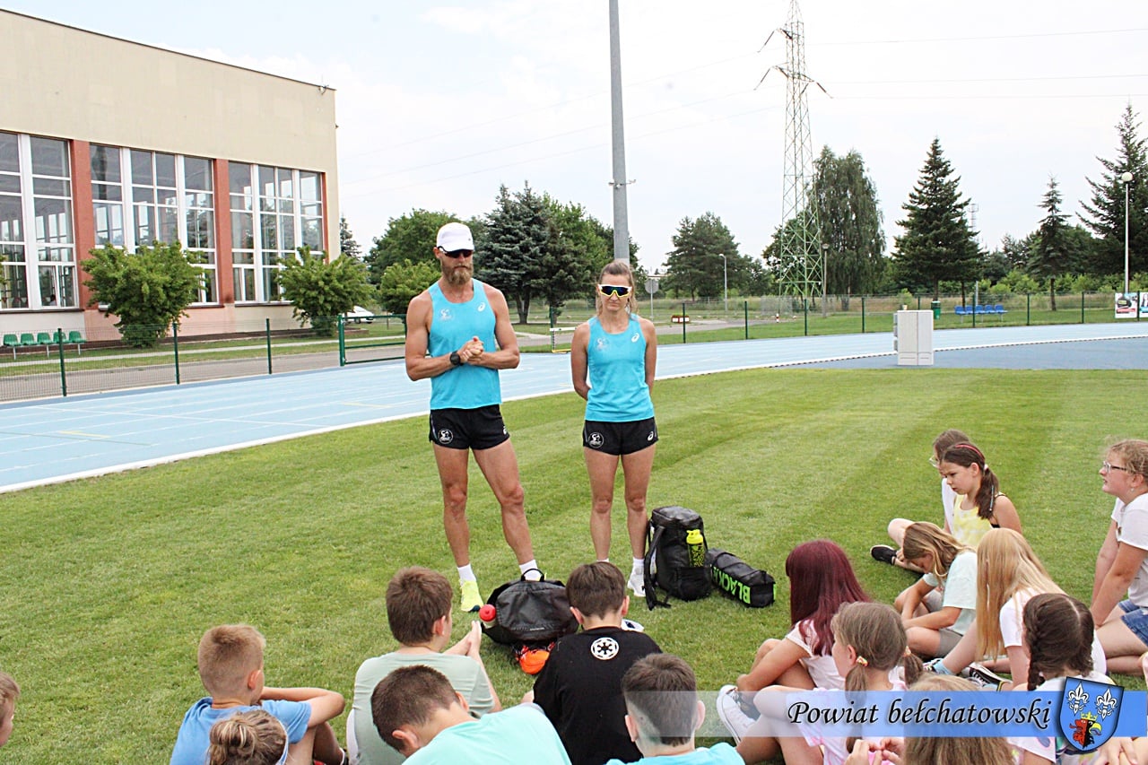 Przed wyjazdem do Tokio spotkali się z dziećmi z Bełchatowa. Paraolimpijczycy na wakacjach w PCS - Zdjęcie główne