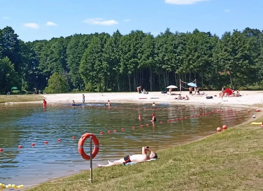 Nie tylko Wawrzkowizna i Patyki. Ruszyło kolejne kąpielisko w powiecie - Zdjęcie główne