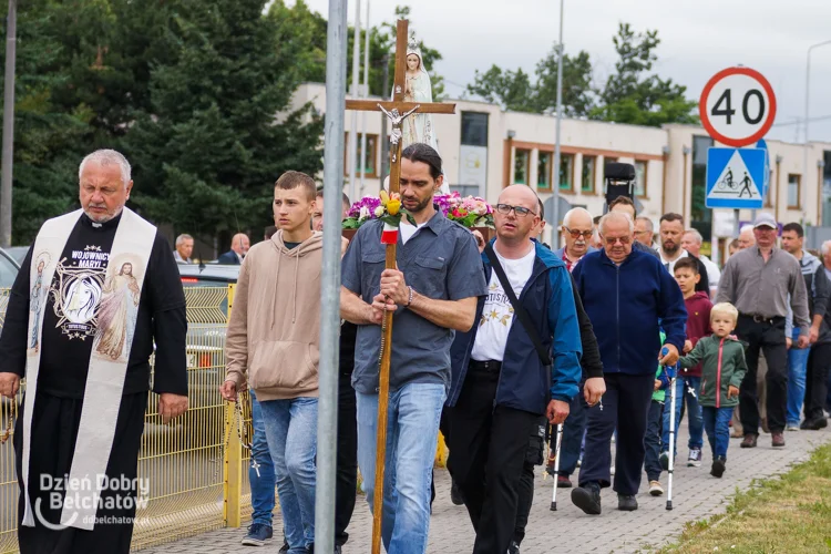 Wojownicy Maryi przeszli ulicami miasta. Mężczyźni modlili się w centrum Bełchatowa [FOTO] - Zdjęcie główne