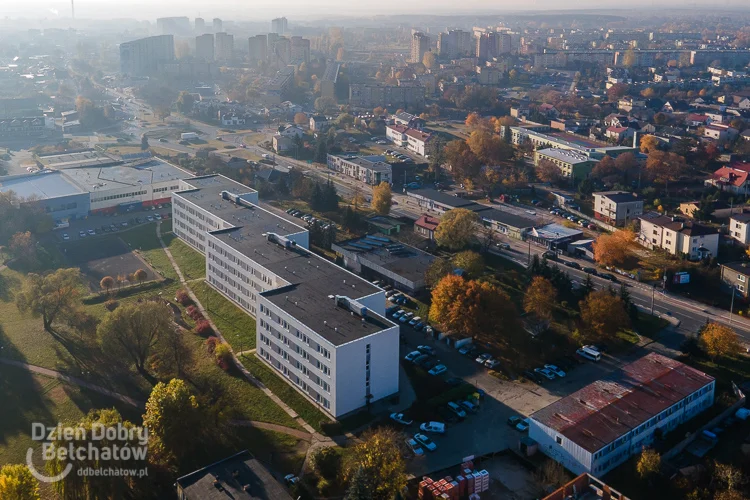 Niebezpieczne substancje w powietrzu. Wydano ostrzeżenia dla regionu - Zdjęcie główne