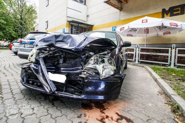 Zderzenie na Czyżewskiego. Kobieta w szpitalu - Zdjęcie główne