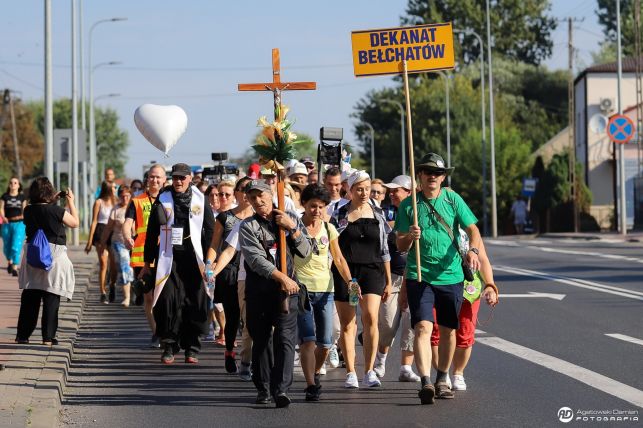 Ruszyły zapisy na pielgrzymkę na Jasną Górę. Wyznaczono limit dla niezaszczepionych - Zdjęcie główne