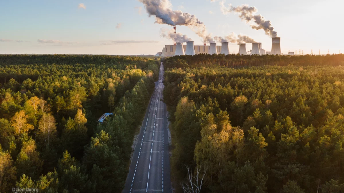 Kontrowersje wokół inwestycji prowadzącej do kompleksu PGE. Zapadły pierwsze decyzje
