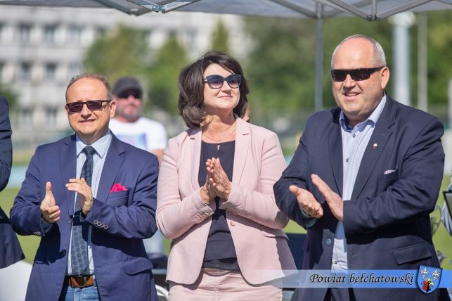 Urzędnicy, strażacy i policjanci z powiatu bełchatowskiego rywalizowali o Puchar Starosty [FOTO] - Zdjęcie główne