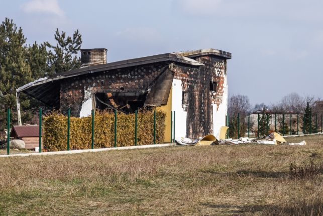 Ponad 4 godziny walki z pożarem na ulicy Zdzieszulickiej - Zdjęcie główne