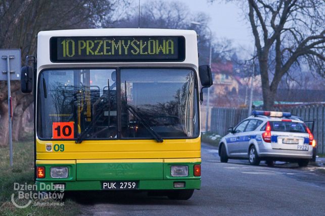 Wypadek na Cegielnianej. Rowerzysta w szpitalu - Zdjęcie główne