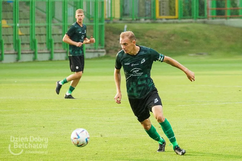 III Liga: Ciężka przeprawa GKS-u Bełchatów w Elblągu - Zdjęcie główne