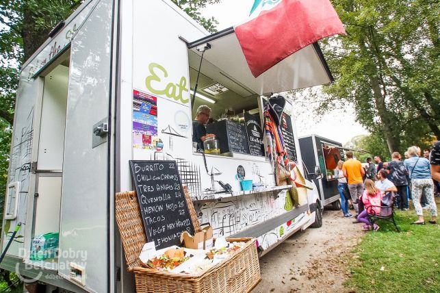 Było kolorowo i smacznie. Bełchatowski Zlot Food Trucków za nami [FOTO] - Zdjęcie główne