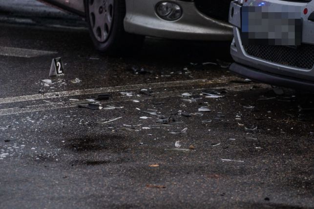 Wypadek na Staszica. Dwie osoby w szpitalu [FOTO] - Zdjęcie główne