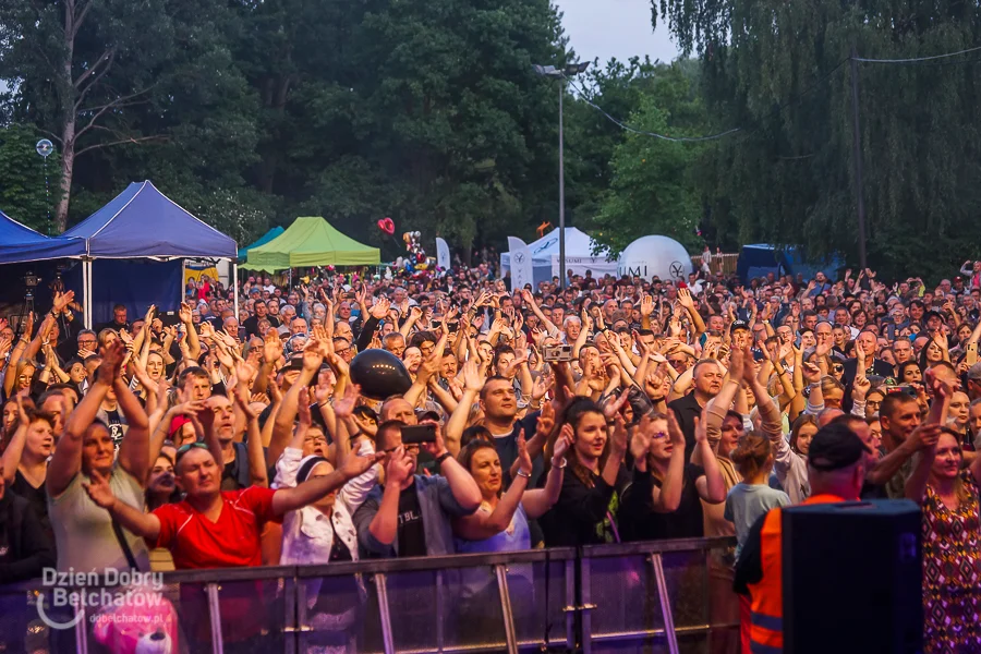 Gwiazdy muzyki tanecznej zagrają w naszym powiecie. Rumuński artysta zaśpiewa disco polo - Zdjęcie główne