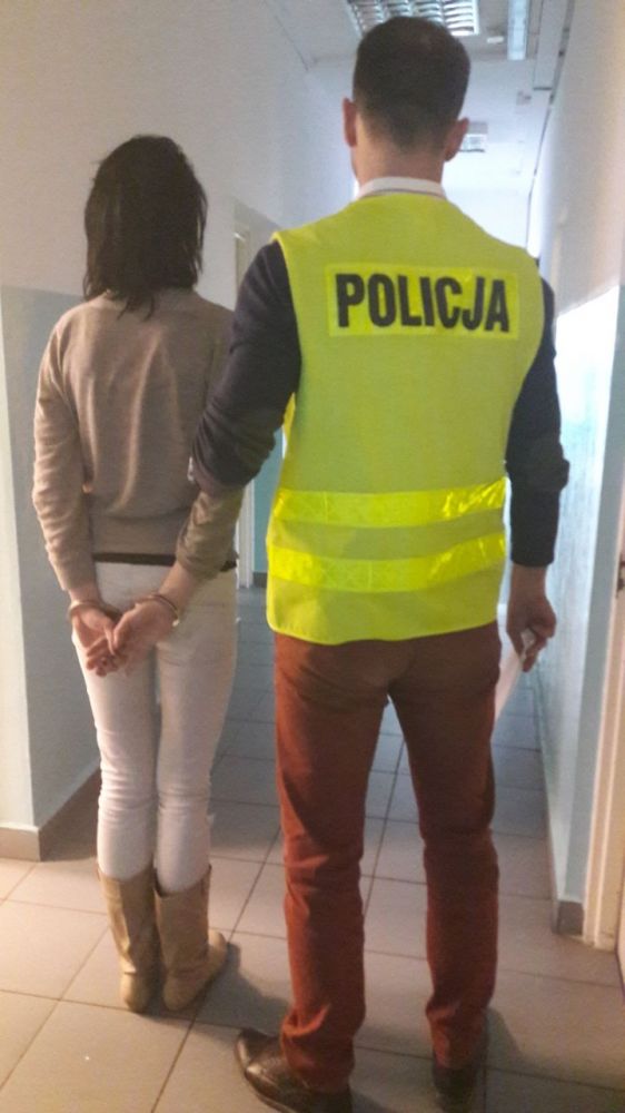 Ciekawość pierwszym stopniem do... aresztu  - Zdjęcie główne