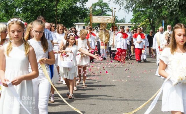 Boże Ciało w dobie epidemii. Co z uroczystymi procesjami w Bełchatowie? - Zdjęcie główne