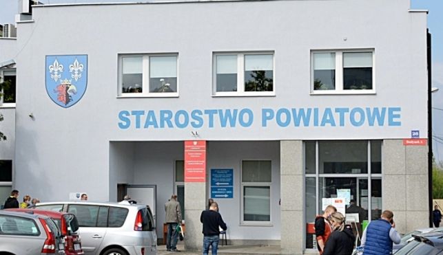 Koronawirus w wydziale komunikacji starostwa. Co z rejestracją samochodu?  - Zdjęcie główne