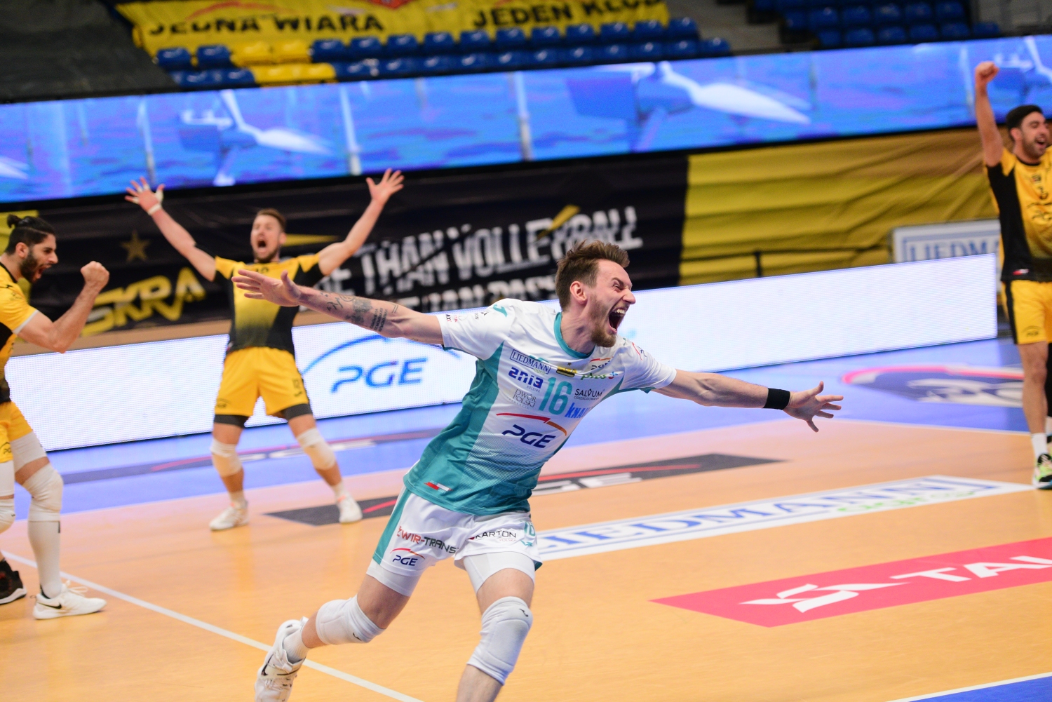 PlusLiga: PGE Skra wciąż w grze o złoto!!!  - Zdjęcie główne