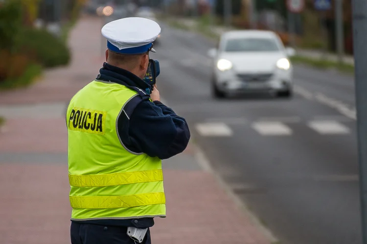 Ponad 200 mandatów w długi weekend w powiecie bełchatowskim. Rekordzista zapłacił aż... - Zdjęcie główne