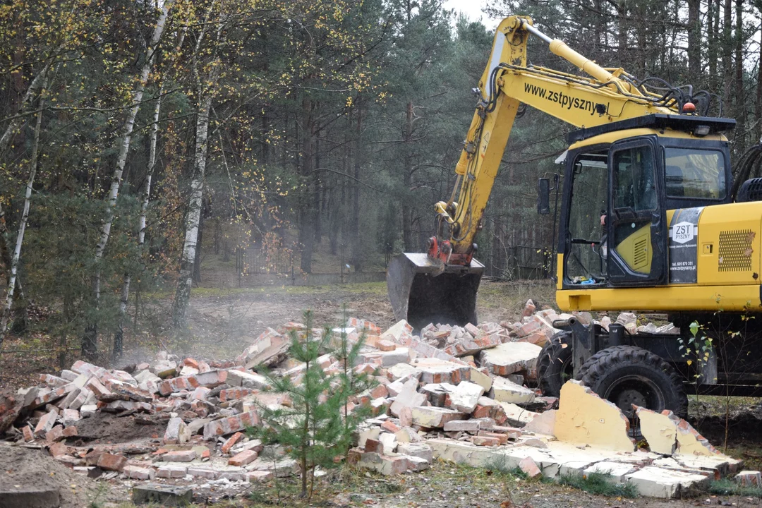 Wyburzają domki letniskowe pod Bełchatowem. Co tam powstanie? [FOTO] - Zdjęcie główne