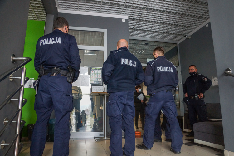 Kolejny nalot na bełchatowską siłownię. "Urzędnicy szukali dziury w całym" [FOTO] - Zdjęcie główne