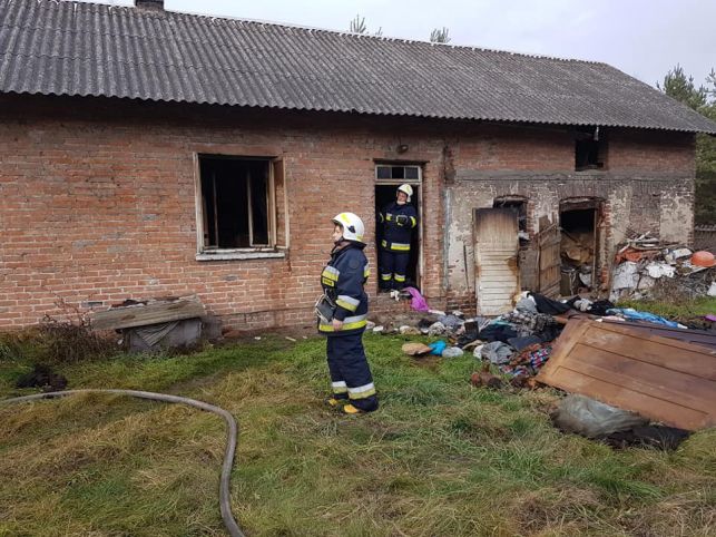 Tragiczny finał pożaru. Strażacy znaleźli spalone ciało 80-latki - Zdjęcie główne