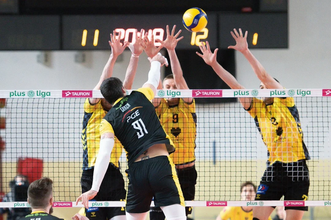 PlusLiga 2022/23: Przełamanie PGE Skry na krajowych parkietach! - Zdjęcie główne