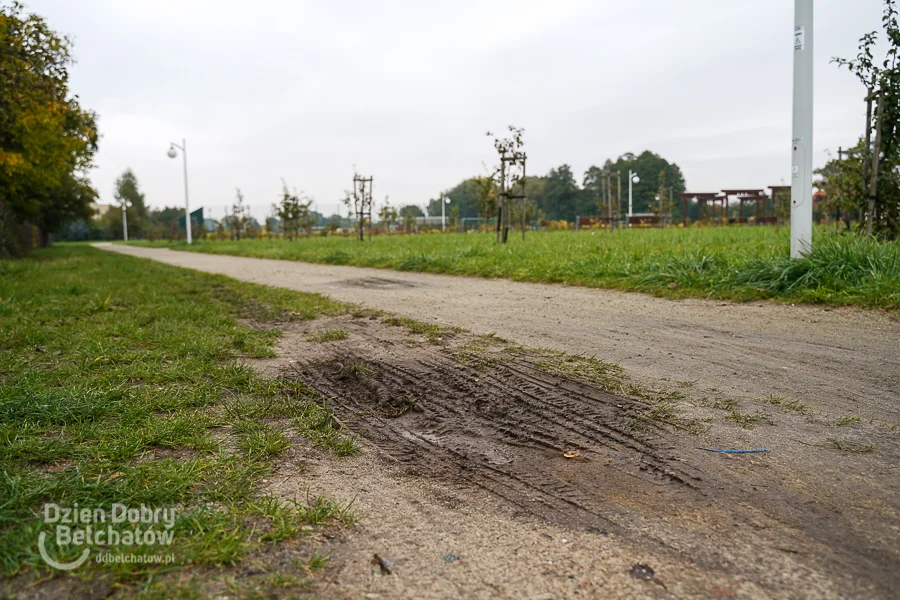 Autem po Sadzie Jabłoniowym na… trening. Magistrat reaguje na sygnały mieszkańców - Zdjęcie główne