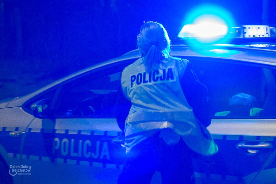 Niedawno zdał prawo jazdy i wpadł w tarapaty. Przejażdżka po mieście zakończyła się interwencją policji... - Zdjęcie główne