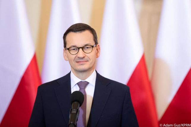 Premier Morawiecki wprowadza drugi stopień zagrożenia. Obowiązuje w całym kraju - Zdjęcie główne