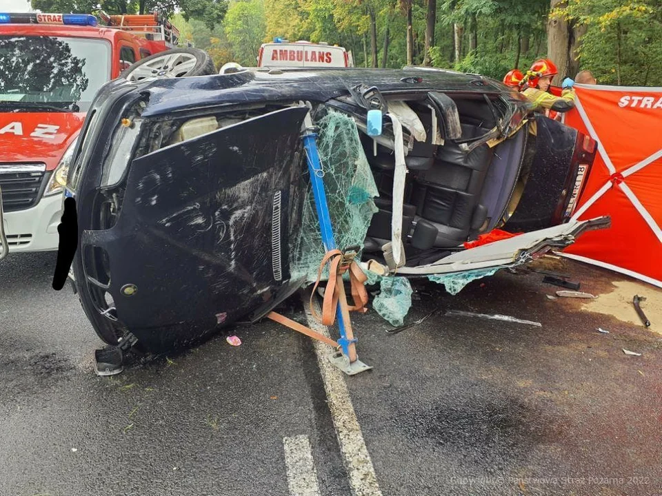 Tragiczny wypadek niedaleko Radomska. Zginęła młoda kobieta - Zdjęcie główne