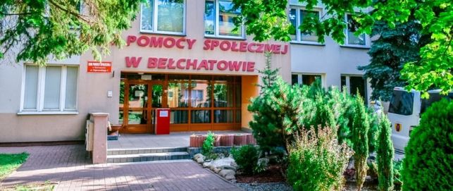 Podopieczni bełchatowskiego DPS-u wracają do placówki. Ilu ozdrowieńców jest już na miejscu?  - Zdjęcie główne