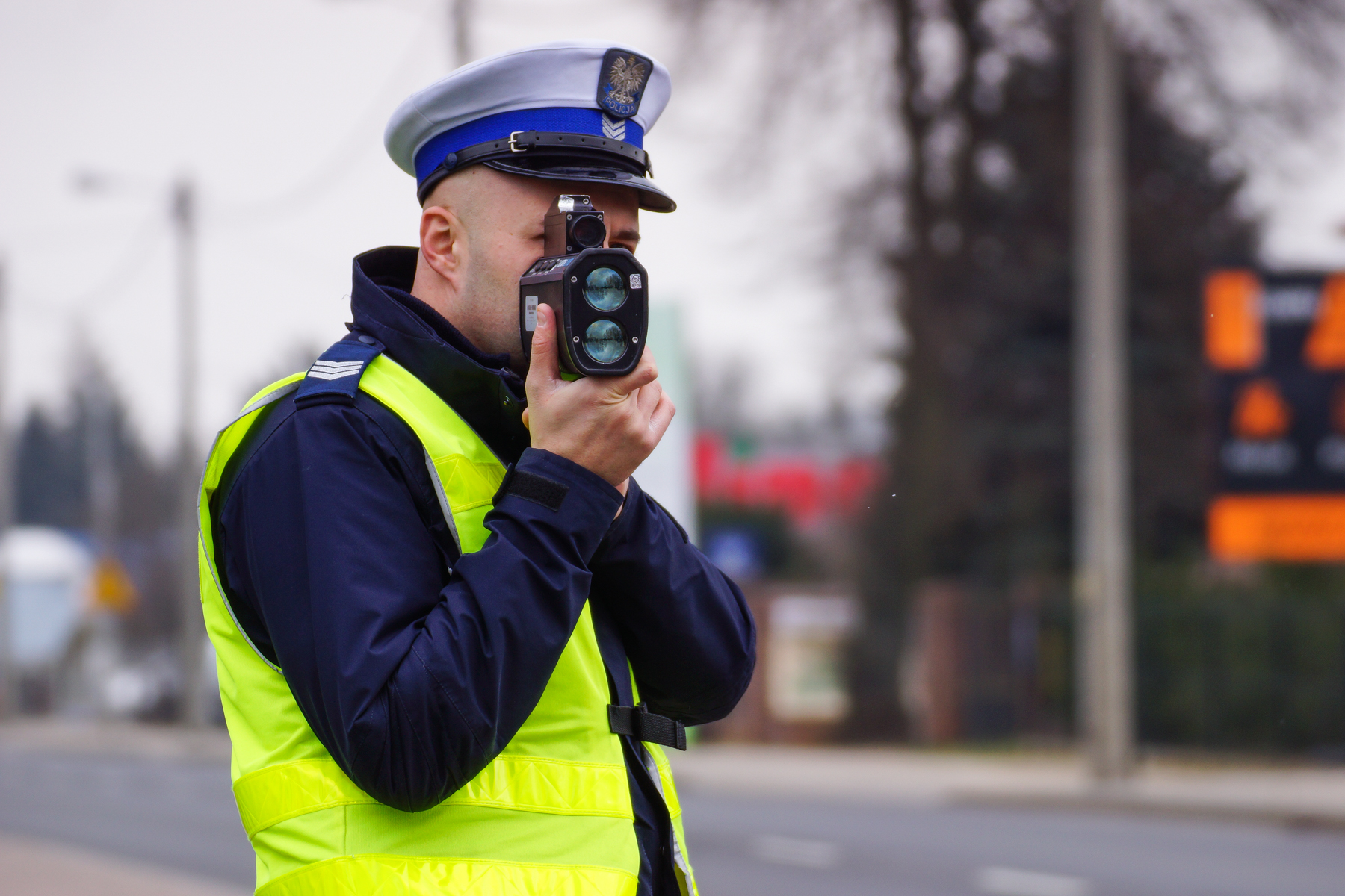 Uwaga Kierowcy, noga z gazu. Na ulicach będzie dziś więcej patroli  - Zdjęcie główne