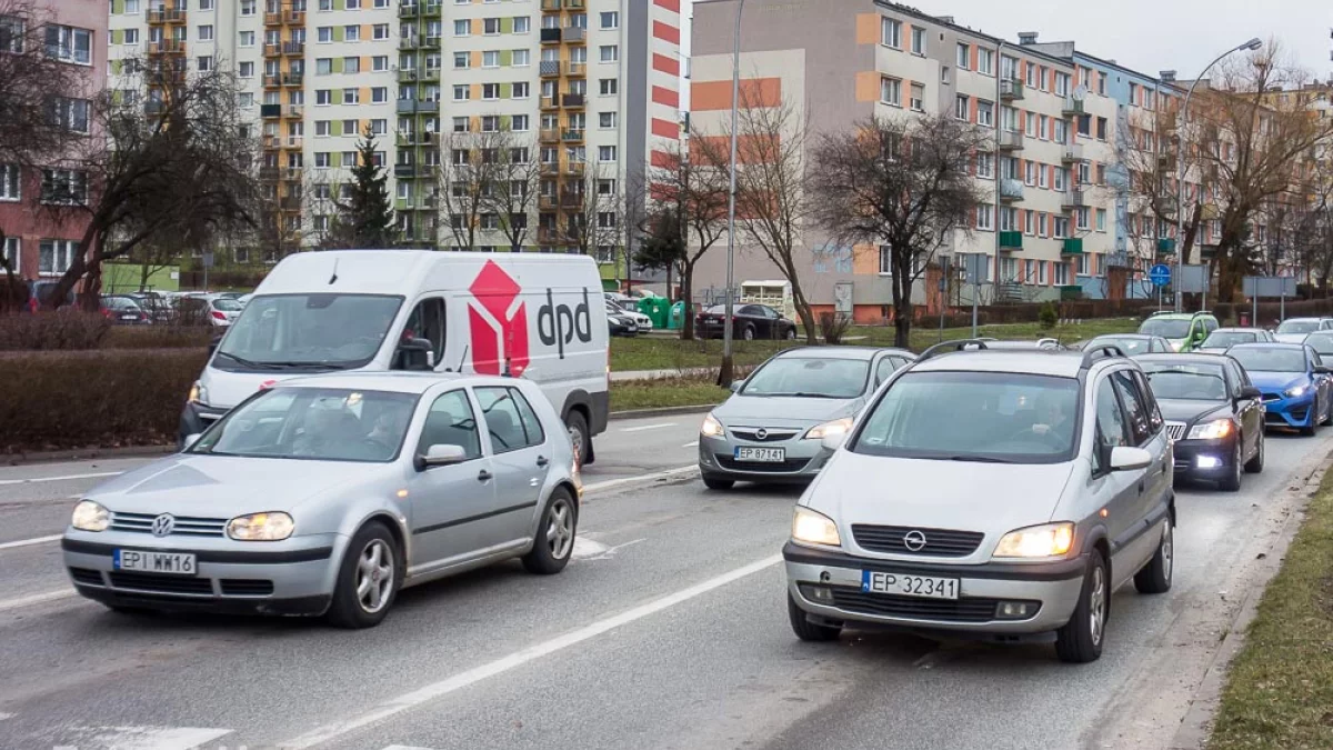 Urodzeni przed 1995 rokiem mogą więcej. Zaskakujący przepis drogowy w Polsce
