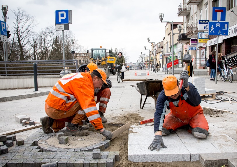 Co nam wybudują w 2021 roku? Drogi, fabryka i... kolejne markety w Bełchatowie - Zdjęcie główne