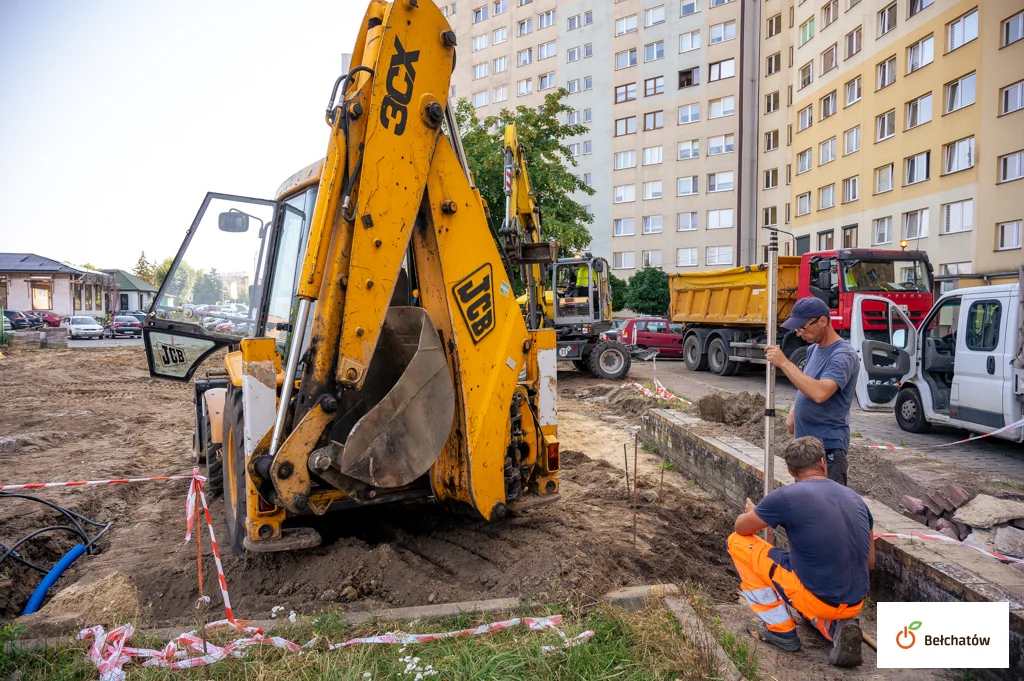 Zlikwidowali stare betonowe boisko na osiedlu. Co powstanie w zamian? - Zdjęcie główne