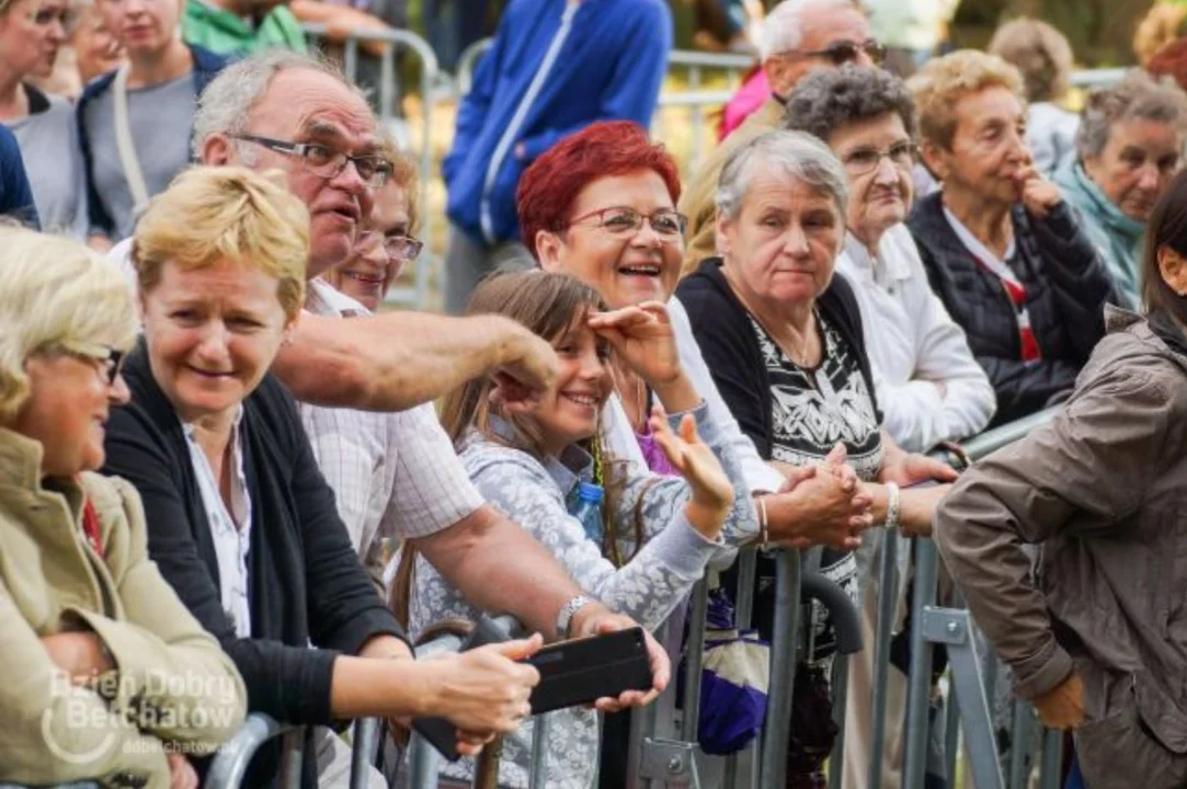 Polskie gwiazdy rock, pop i disco polo przyjadą do powiatu bełchatowskiego. Wkrótce dwie imprezy plenerowe - Zdjęcie główne